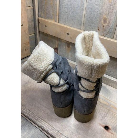 Us 7 B Lands End gray suede faux shearling lined winter snow booties pull on - Picture 4 of 7